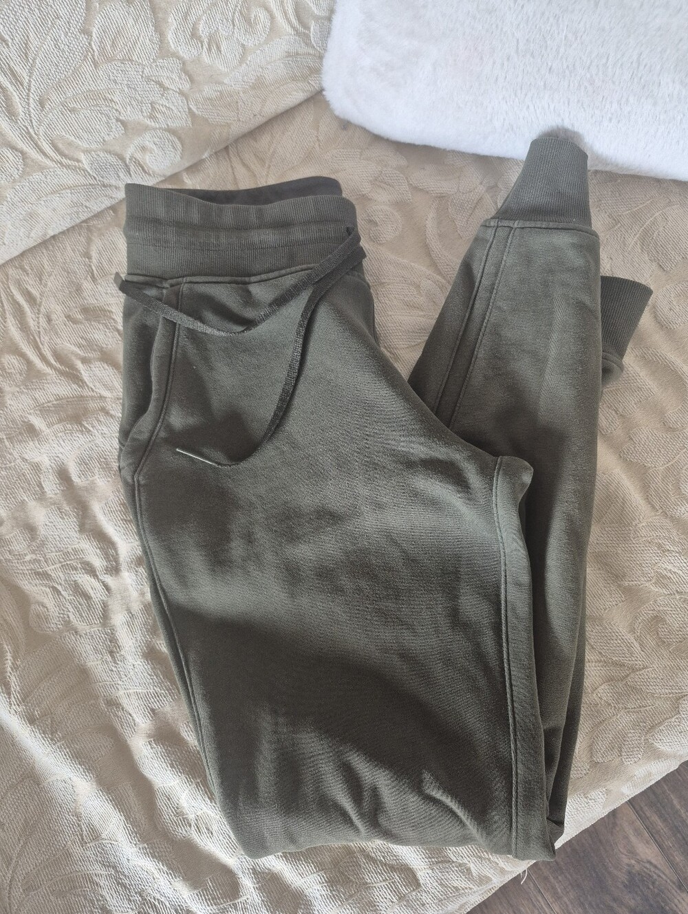 Lululemon Olive Green Jogger Sweatpants